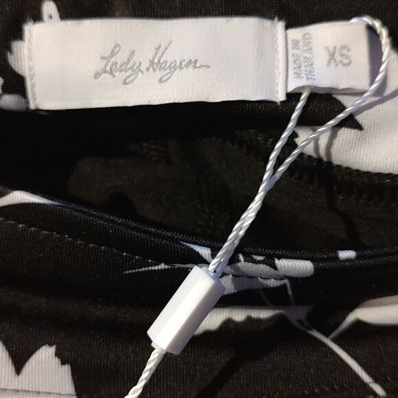 Lady  Hagen cocktail hour 16"  floral Golf  Flounce Skort Skirt Sz XS NWT - Picture 7 of 9